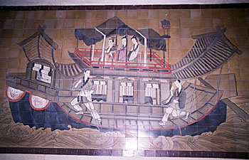 ChinaBoat-1.JPG (39343 bytes)